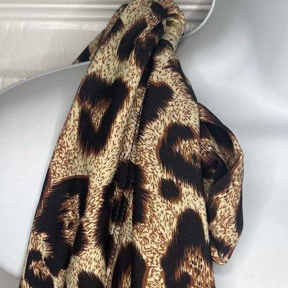 Unique Vintage Leopard Print Plunge Neck One Piece Swimsuit Bow Shoulder M NWT - Picture 8 of 13